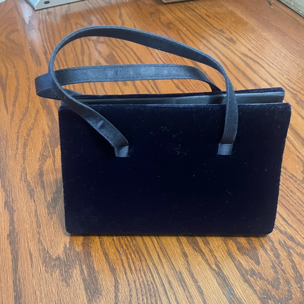 Bechamel small evening bag. Shoulder cord included